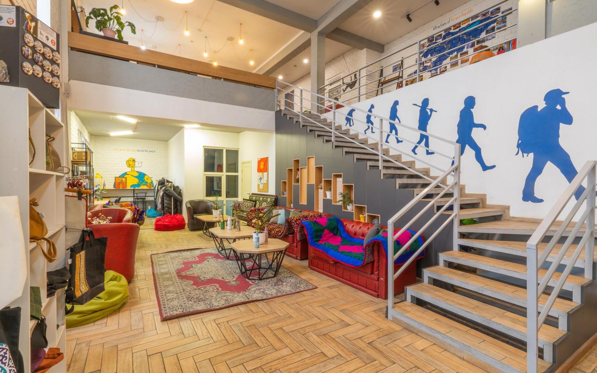 Ololofreelander Hostel&Coworking Bishkek Bagian luar foto