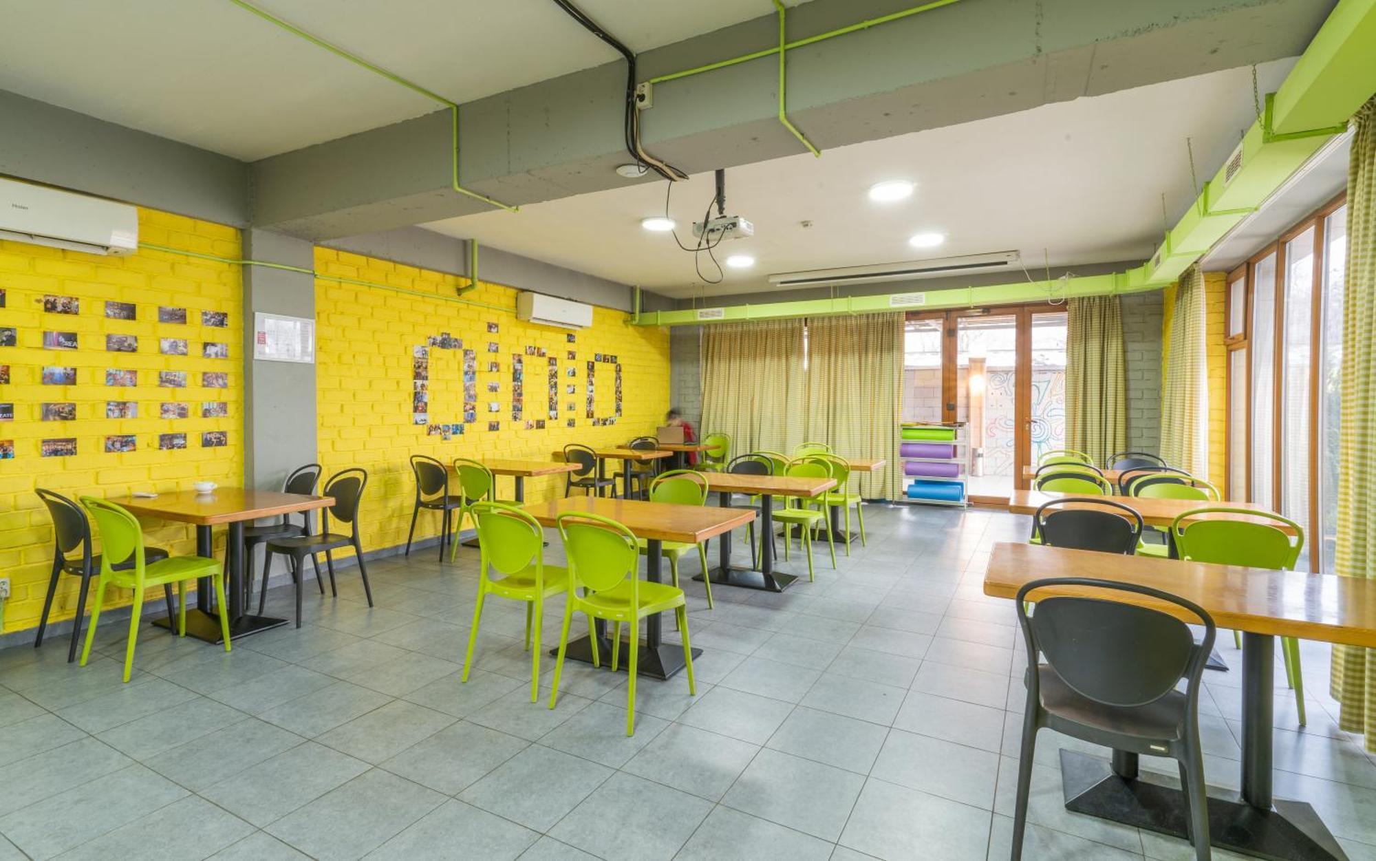 Ololofreelander Hostel&Coworking Bishkek Bagian luar foto