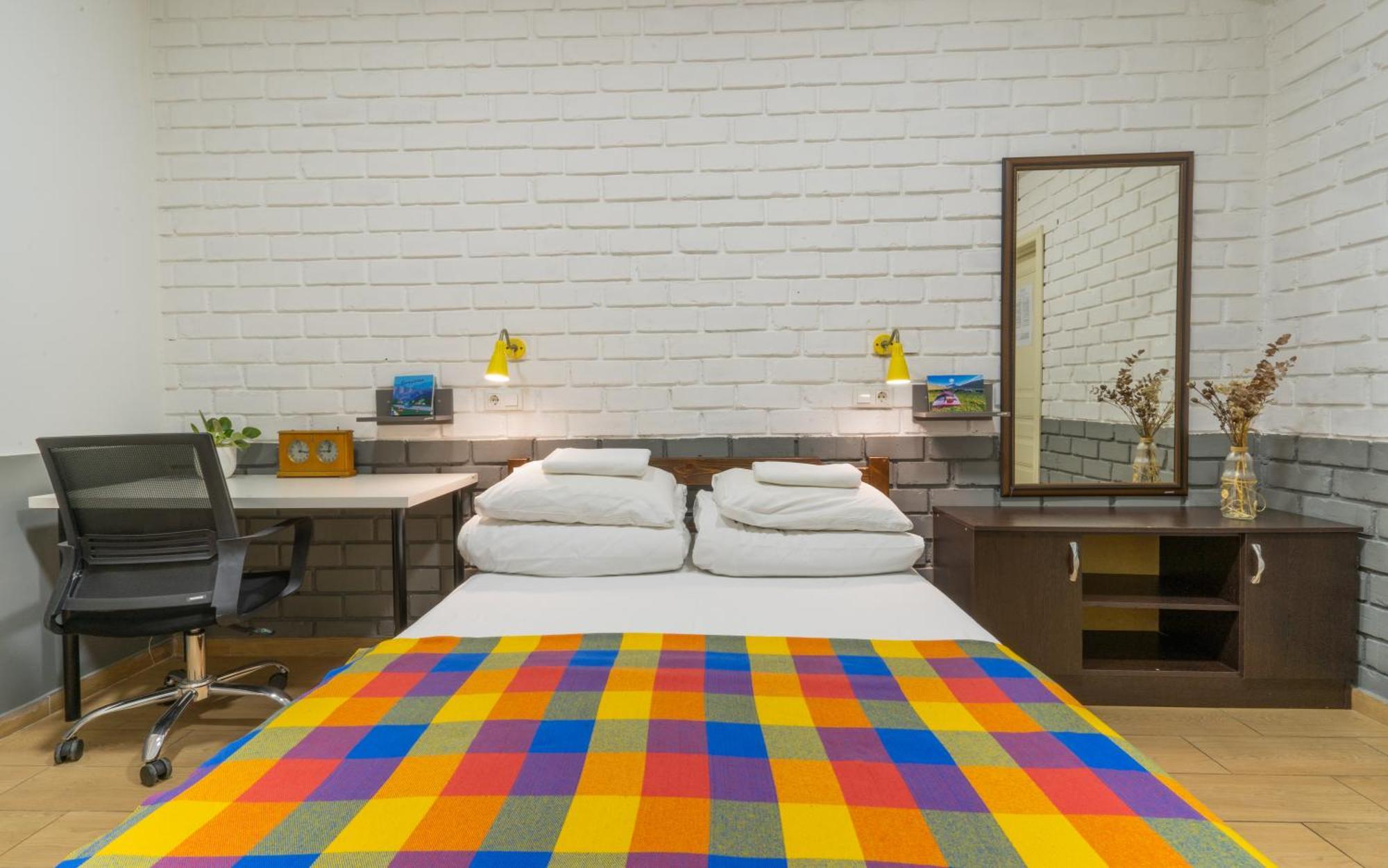 Ololofreelander Hostel&Coworking Bishkek Bagian luar foto