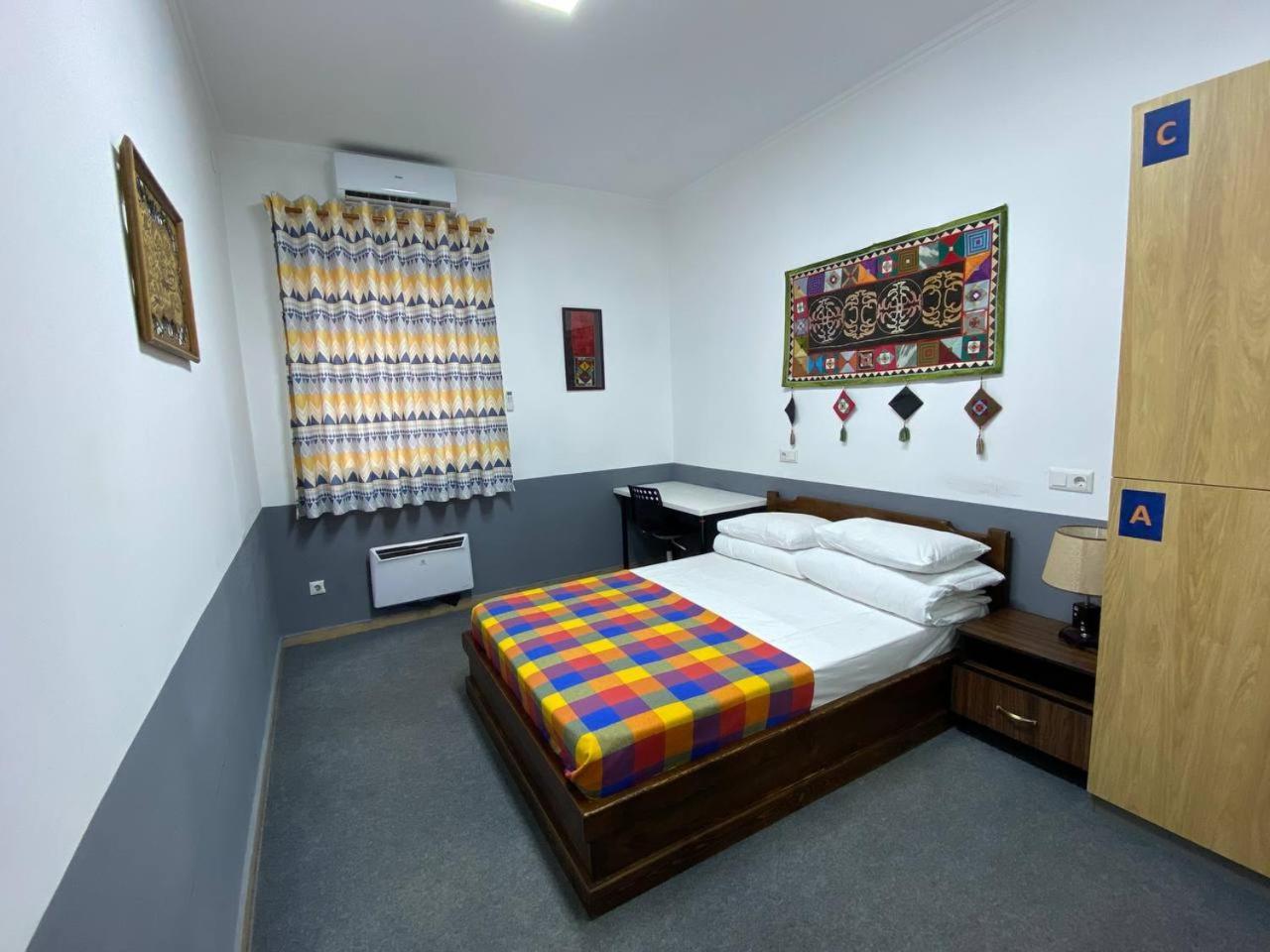 Ololofreelander Hostel&Coworking Bishkek Bagian luar foto