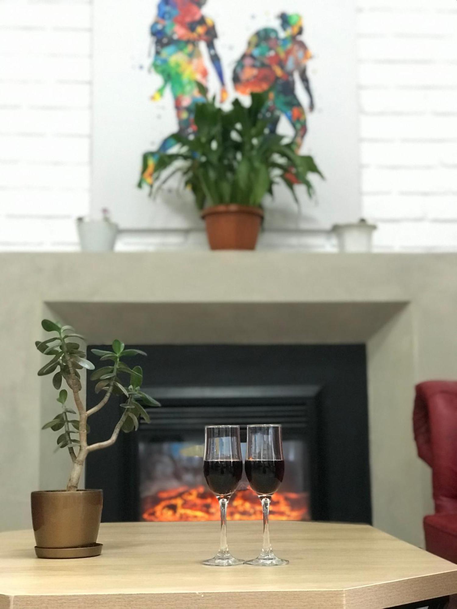 Ololofreelander Hostel&Coworking Bishkek Bagian luar foto